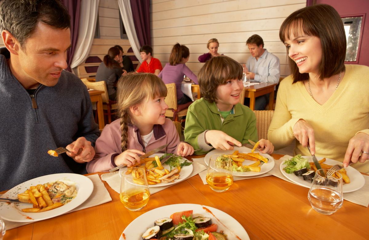 10 Chain Restaurants with Diet-Friendly Options | SparkPeople