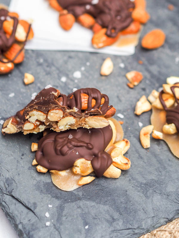 https://www.sparkpeople.com/news/genericpictures/Vegan-Caramel-Chocolate-Turtles.jpg